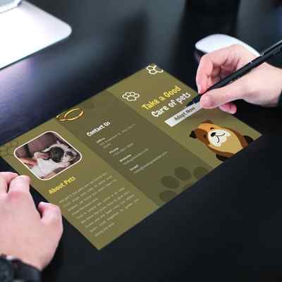 trifold brochure designer near me